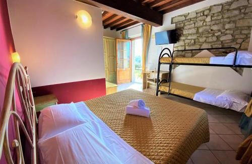 Castellina Marittima Hotel | Tenuta La Lupa