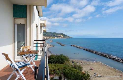 Diano Marina Apartment | Terrazzo sul Mare by Interhome