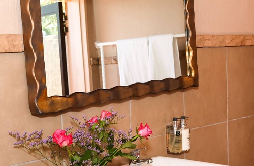Rustenburg House | Thaba Legae Guest Lodge