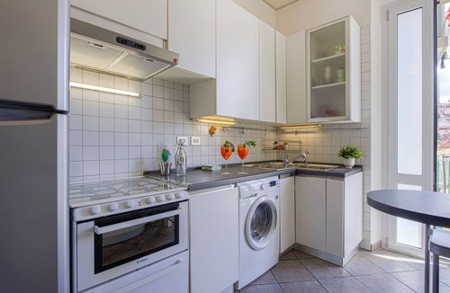 Santa Maria Novella Apartment | THE 4th FLOOR 2 bedrooms + Free Parking near the centre
