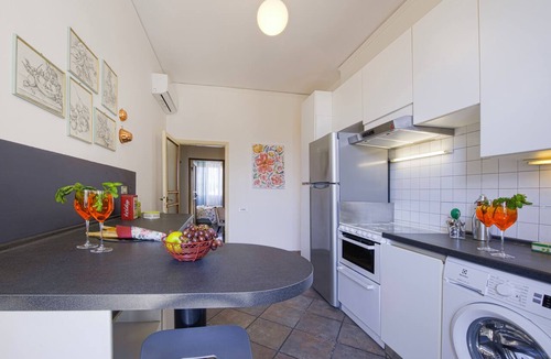 Santa Maria Novella Apartment | THE 4th FLOOR 2 bedrooms + Free Parking near the centre