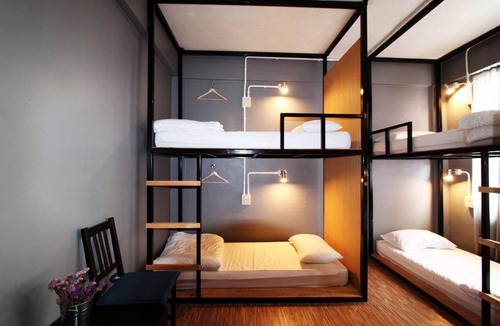 Si Phraya Hostel | The Backpack Hostel