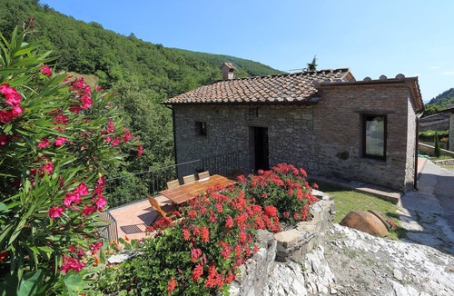 Vaiano Villa | The Barn at Villa Migliorati