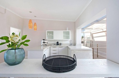 Kommetjie House | The Bay House - Luxury Coastal Living in Kommetjie
