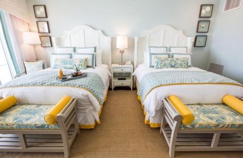 Charleston Harbor Resort | The Beach Club at Charleston Harbor Resort and Marina