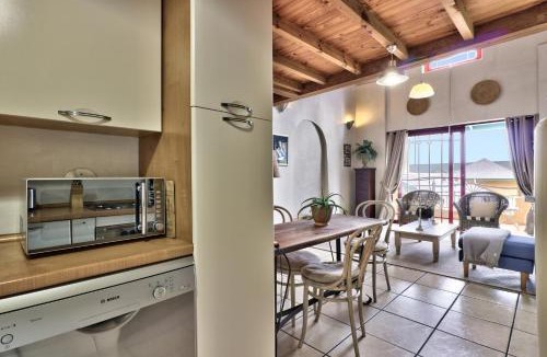 Scott Estate Apartment | The Beach Loft