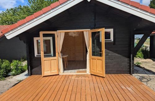 Opperdoes House | The Bee - Trekkershuts & Apartment