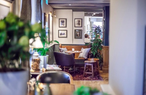Alderminster Hotel | The Bell, Alderminster, Stratford-upon-Avon - Brunning and Price