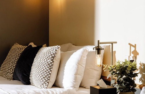 Ladbroke Hotel | The Bell Inn