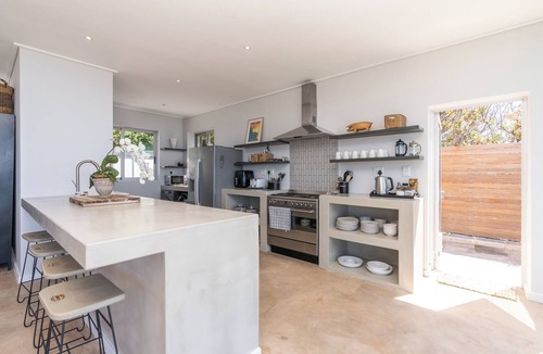 St. James House | The Buchanan - Beautiful contemporary 4-bedroom house in Cape Town