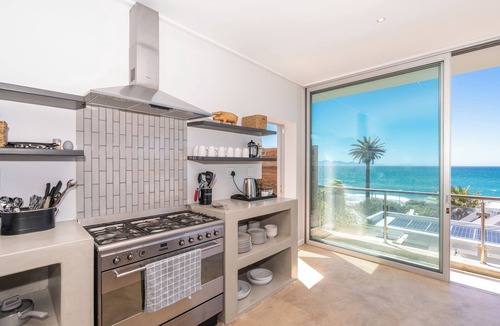 St. James House | The Buchanan - Beautiful contemporary 4-bedroom house in Cape Town