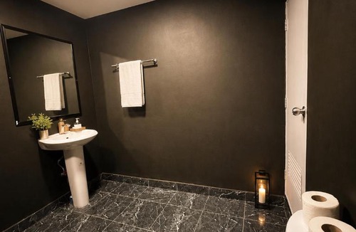 Chong Nonsi House | The Cage Suites