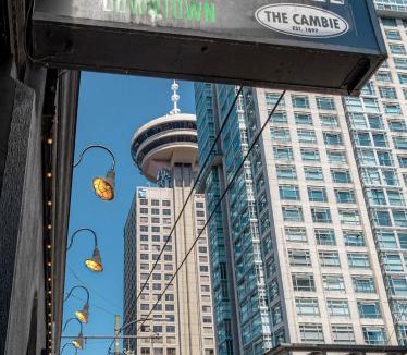 Central Hostel | The Cambie Hostel Seymour