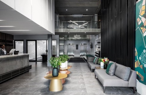 Greater Johannesburg Metropolitan Area Hotel | The Capital Melrose