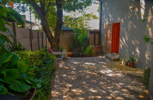 Parkview Cottage | The Charming Parkview Village - Complete With Delightful Shops, Delis, Restauran