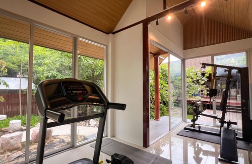 Chom Thong Hotel | The Choice Hotel - Adults Only