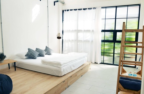 Khlong San Hostel | The Companion - Hostel