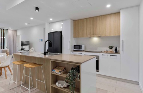 Maroochydore Apartment | The Cosmopolitan Suite