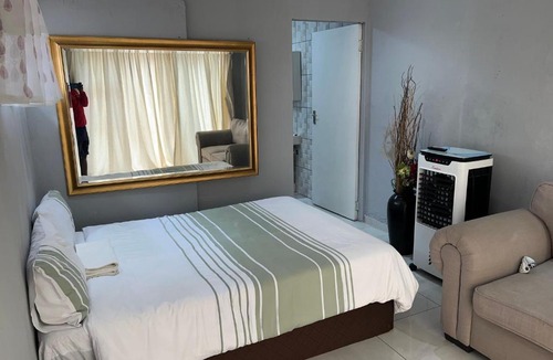 Rustenburg House | The Cottage