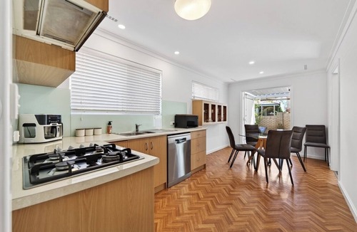 Cottesloe House | The Courtyard Nook – Cottesloe Stay – Relaxed coastal living