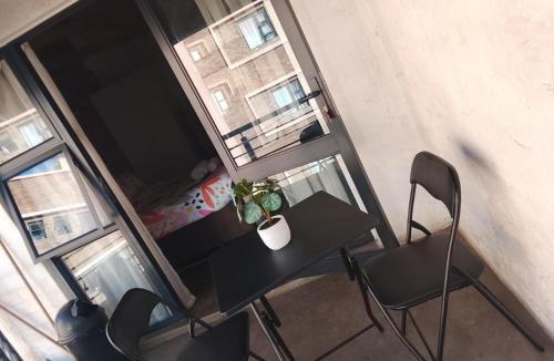 Downtown Johannesburg Bed & Breakfast | The Essence - Unit 255