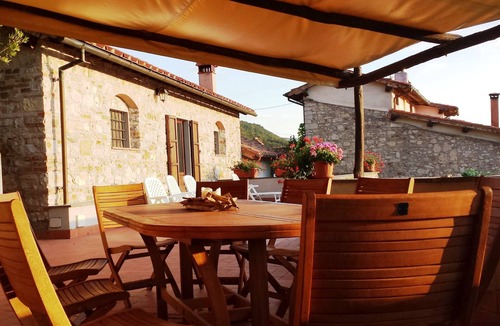 Vaiano Villa | The Farmhouse of Villa Migliorati
