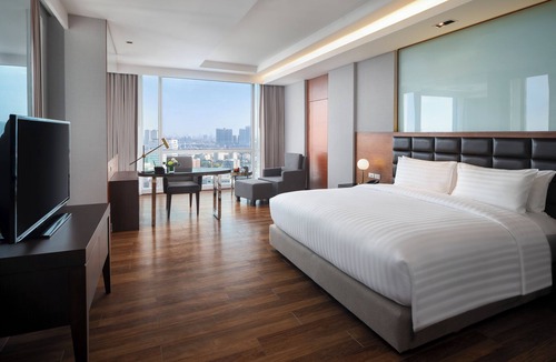 Hua Mak Hotel | The Grand Fourwings Convention Hotel
