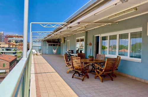Pesaro Apartment | The Hammock, spacious, super-comfortable panoramic penthouse near Rossini Theater