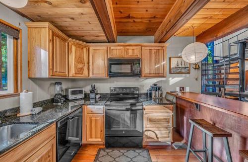 Talmont House | The Haus of Pine A Vintage Tahoe Cabin