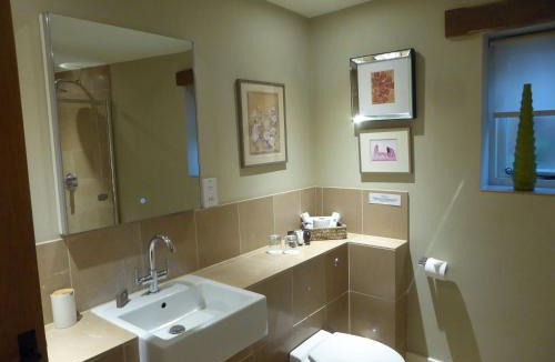 Ilmington Hotel | The Howard Arms