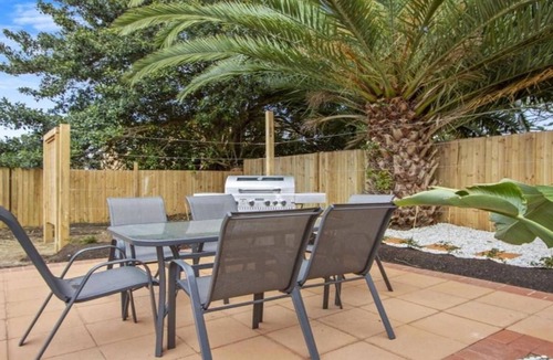 Batemans Bay House | The little Blue House
