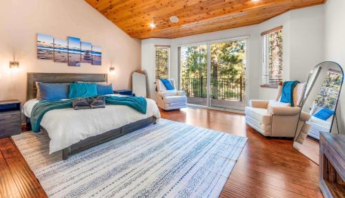 North Upper Truckee House | The Lodge on Oaxaco - Epic Man Cave with Billiard Room