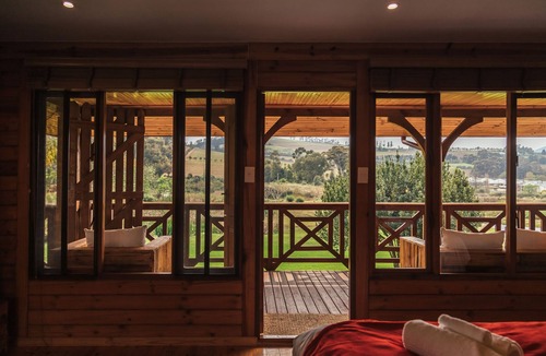Stellenbosch House | The Log Collective