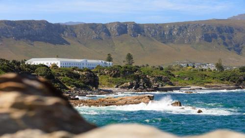 Hermanus City-Centre Hotel | The Marine Hermanus