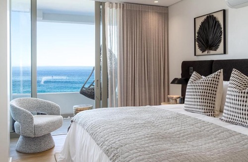 Hermanus City-Centre Apartment | The Mira Hermanus Whisperer Whales Oasis 302