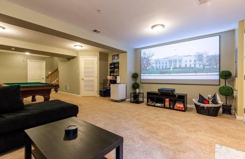 Germantown House | The Nest at Harmony Woods: Lux DC getaway + office