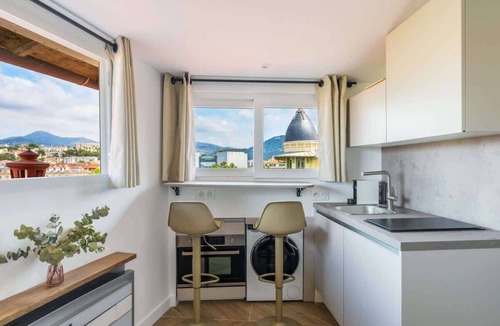 Old Town Apartment | The Nice lookout, panoramic view over the city