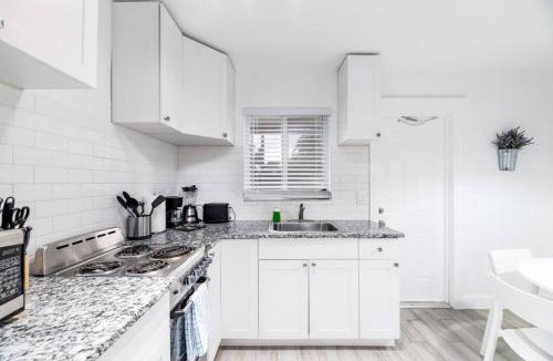 Middle River Terrace Apartment | The Pad at Middle River Terrace 2