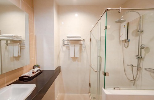 Mak Khaeng Hotel | The Pannarai Hotel