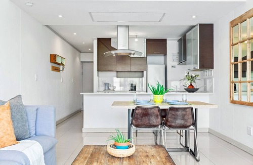 Claremont Apartment | The Quadrant 406 - Two Bedroom Apartment, Sleeps 4