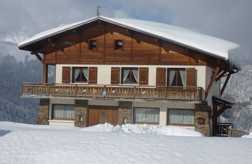 Crest-Voland Apartment | The Refuge de l'Eterlou in the center of the village, 100m from the slopes!