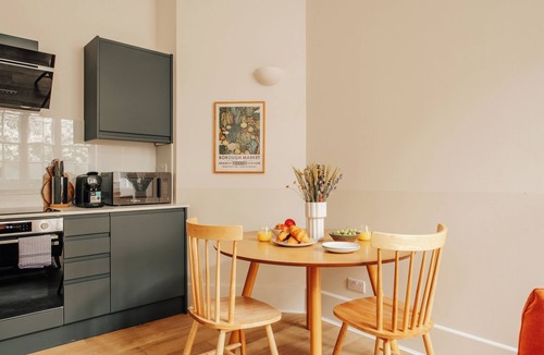 Vincent Square Apartment | The Regency by Nestor