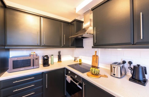 Vincent Square Apartment | The Regency by Nestor