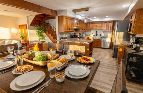Decatur House | The Ridge | Lake Front | Hot Tub | Kayak+Pvt Dock