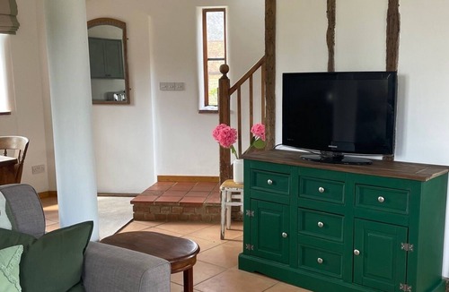 Thorpe Cottage | The Round House - An unusal countryside cottage.