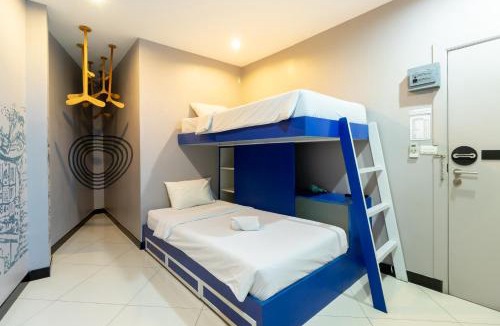 Talat Yot House | The Secret Service