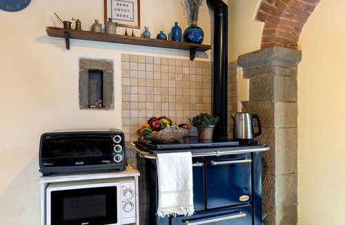 Montebonello House | The Smiling Cottage in Tuscany with Breathtaking Views