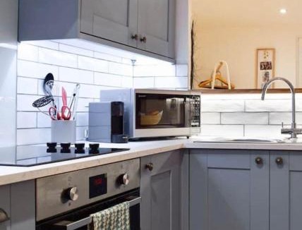 Shottery House | The Snug Entire home Sleeps 2, Stratford upon Avon