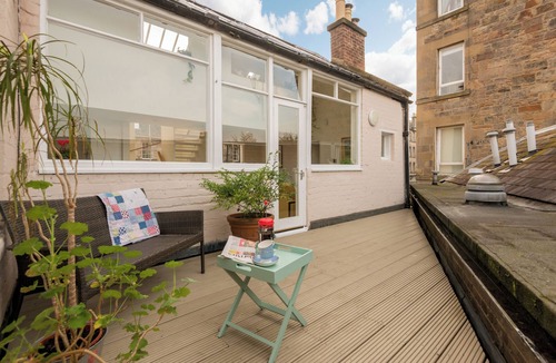 Stockbridge Apartment | The Stockbridge Photography Studio, 3 bedrooms, 1 bath