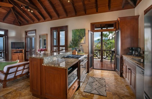 West End House | The Treehouse at Steele Point